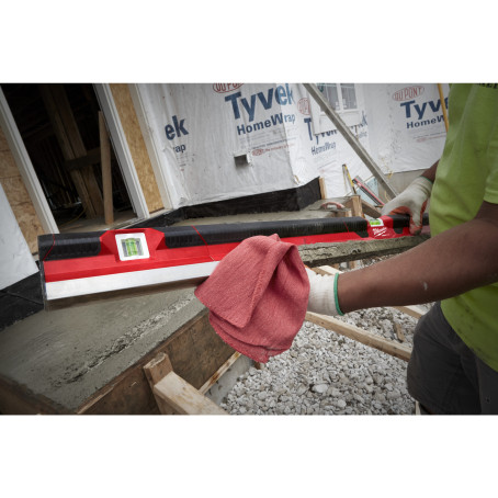 Правило с уровнем Redstick MILWAUKEE, 120см Правило с уровнем Redstick MILWAUKEE, 120см