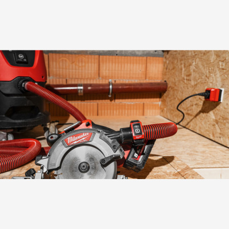 Розетка MILWAUKEE, 220В, с пультом дистанционного управления Bluetooth® Розетка MILWAUKEE, 220В, с пультом дистанционного управления Bluetooth®