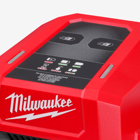 Зарядное устройство MILWAUKEE, M18 DBSC SUPER CHARGER Зарядное устройство MILWAUKEE, M18 DBSC SUPER CHARGER