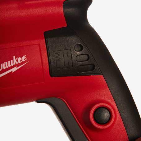 Дрель MILWAUKEE DE 10 RX, 630Вт Дрель MILWAUKEE DE 10 RX, 630Вт