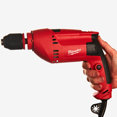 Дрель MILWAUKEE DE 10 RX, 630Вт Дрель MILWAUKEE DE 10 RX, 630Вт