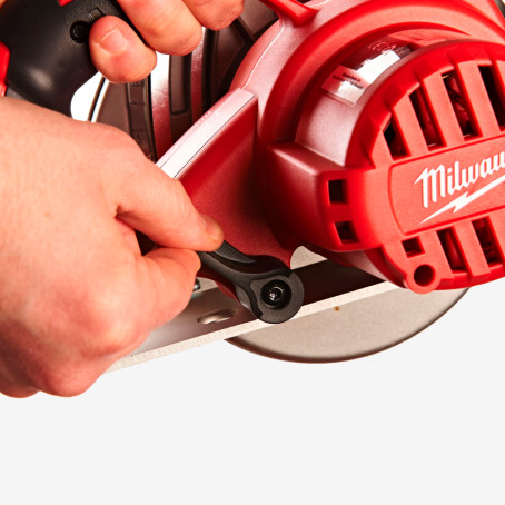 Пила дисковая ручная аккумуляторная MILWAUKEE, HD18 CS-0