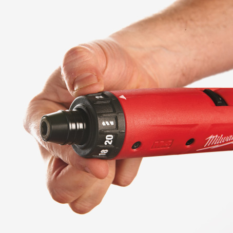 Викрутка акумуляторна MILWAUKEE M4 D-202B, (+ заряд. пристрій, 2 акум.Х2Аг) Викрутка акумуляторна MILWAUKEE M4 D-202B, (+ заряд. пристрій, 2 акум.Х2Аг)