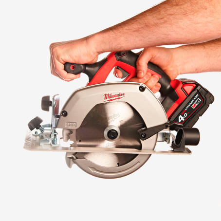 Пила дисковая ручная аккумуляторная MILWAUKEE, HD18 CS-402B