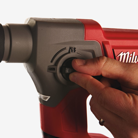 Перфоратор SDS-PLUS аккумуляторный MILWAUKEE, M12 FUEL CH-202C