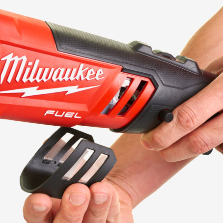 Полірувальна машина кутова акумуляторна MILWAUKEE M18 FUEL FAP180-502X Полірувальна машина кутова акумуляторна MILWAUKEE M18 FUEL FAP180-502X