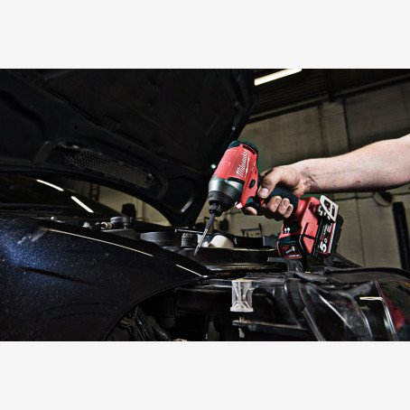 Винтоверт аккумуляторный 1/4'' HEX MILWAUKEE, M18 FUEL FQID-502X