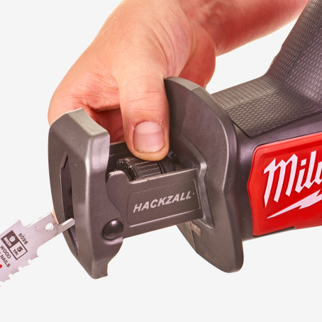 Пила шабельна акумуляторна MILWAUKEE, M18 FHZ-0X (HDкейс) Пила шабельна акумуляторна MILWAUKEE, M18 FHZ-0X (HDкейс)
