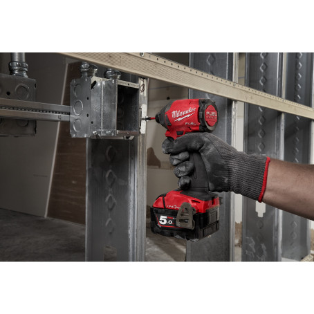 Винтоверт аккумуляторный 1/4'' HEX MILWAUKEE, M18 FUEL ONEID2-0X