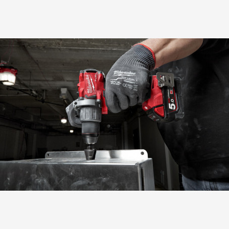 Дриль-шурупокрут з ударом акумуляторний MILWAUKEE, M18 FPD2-502X, 135Нм, (+ заряд.пристрій, 2 акум.Х 5Аг, HDкейс)