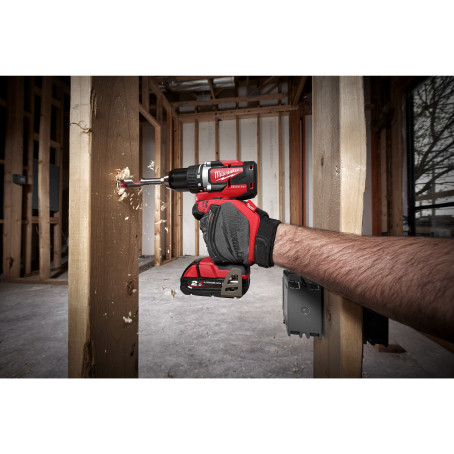 Дриль-шурупокрут акумуляторний MILWAUKEE, M18 CBLDD-202C, 60Нм, (+ заряд.пристрій, 2 акум.Х 2Аг, кейс)