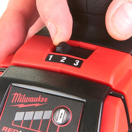 Винтоверт аккумуляторный 1/4'' HEX MILWAUKEE, M18 BLID2-502X
