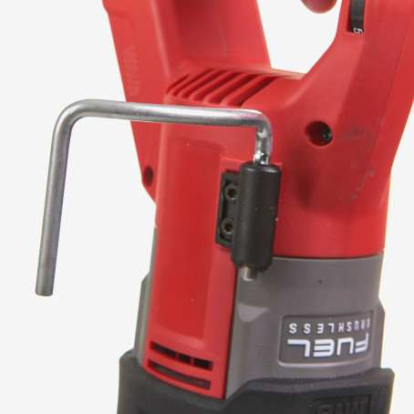 Пила шабельна акумуляторна MILWAUKEE, M18 FSX-0C (кейс) Пила шабельна акумуляторна MILWAUKEE, M18 FSX-0C (кейс)