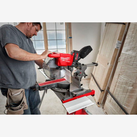 Пила торцювальна акумуляторна MILWAUKEE, M18 FMS305-121, Ø305мм (+зар.пр., 1акум.Х 12Аг)