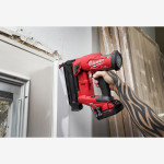 Гвоздезабивной пистолет аккумуляторный MILWAUKEE, M18 FN18GS-202X, 16/54мм Гвоздезабивной пистолет аккумуляторный MILWAUKEE, M18 FN18GS-202X, 16/54мм