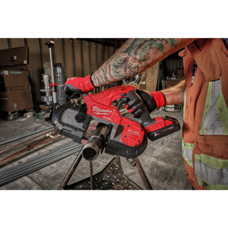 Пила стрічкова акумуляторна MILWAUKEE, M18 CBS125-0C (кейс) Пила стрічкова акумуляторна MILWAUKEE, M18 CBS125-0C (кейс)