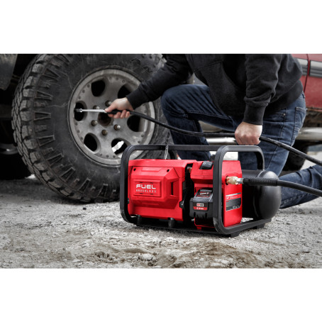 Компресор повітряний акумуляторний MILWAUKEE, M18 FAC-0