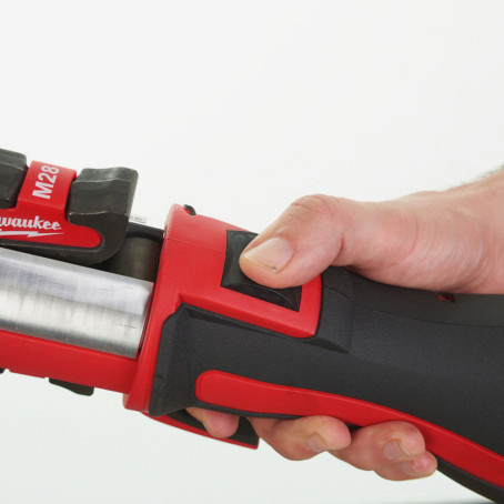 Обжимник гидравлический аккумуляторный для труб MILWAUKEE, M18 BLHPT-0C