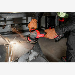 Шлифмашина угловая акум. MILWAUKEE, M18 ONEFSAG125XPDB-502X, Ø125мм (+зарядное устройство, 2 аккум. Х 5Ач, HDкейс)