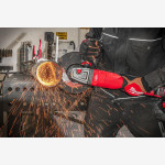 Шлифмашина угловая аккумуляторная MILWAUKEE, M18 ONEFLAG230XPDB-122C, Ø230мм (+зарядное устройство, 2 аккум. Х 12Ач, кейс)