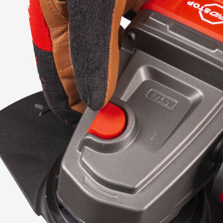 Шлифмашина угловая аккумуляторная MILWAUKEE, M18 ONEFLAG230XPDB-122C, Ø230мм (+зарядное устройство, 2 аккум. Х 12Ач, кейс)