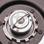 Шлифмашина угловая аккумуляторная MILWAUKEE, M18 ONEFLAG230XPDB-122C, Ø230мм (+зарядное устройство, 2 аккум. Х 12Ач, кейс)