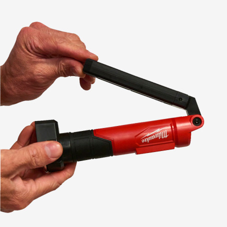 Фонарь светодиодный аккумуляторный с подвижной головой MILWAUKEE, L4 SL550-301 Фонарь светодиодный аккумуляторный с подвижной головой MILWAUKEE, L4 SL550-301