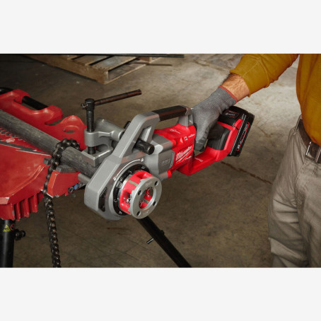 Инструмент резьбонарезной аккумуляторный MILWAUKEE, M18 FUEL FPT114-802CA, 1 1/4''