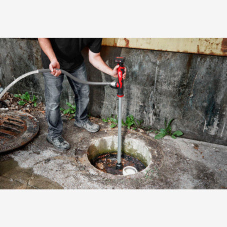 Насос для води ручний акумуляторний MILWAUKEE, M12 BSWP-601 (+зар.пр., 1акум.Х 6Аг)