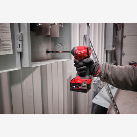 Винтоверт аккумуляторный 1/4'' HEX MILWAUKEE, M18 FUEL ONEID3-502X