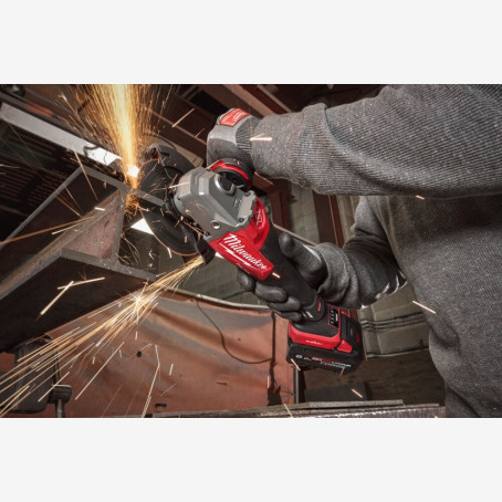 Шлифмашина угловая аккумуляторная MILWAUKEE, M18 FHSAGO125XBDB2-0X, Ø125мм (HDкейс) Шлифмашина угловая аккумуляторная MILWAUKEE, M18 FHSAGO125XBDB2-0X, Ø125мм (HDкейс)