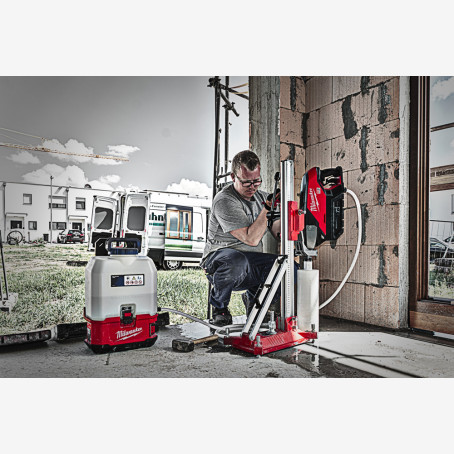 Дрель аккумуляторная для алмазного сверления MILWAUKEE, MXF DCD150-302C (+заряд.устройство, 2 аккумХ 3Ач, кейс) Дрель аккумуляторная для алмазного сверления MILWAUKEE, MXF DCD150-302C (+заряд.устройство, 2 аккумХ 3Ач, кейс)
