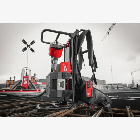 Вибратор погружной ранцевый аккумуляторный MILWAUKEE, MXF CVBPKIT-602 (+заряд.устройство, 2 аккумХ 6Ач, оснащение) Вибратор погружной ранцевый аккумуляторный MILWAUKEE, MXF CVBPKIT-602 (+заряд.устройство, 2 аккумХ 6Ач, оснащение)