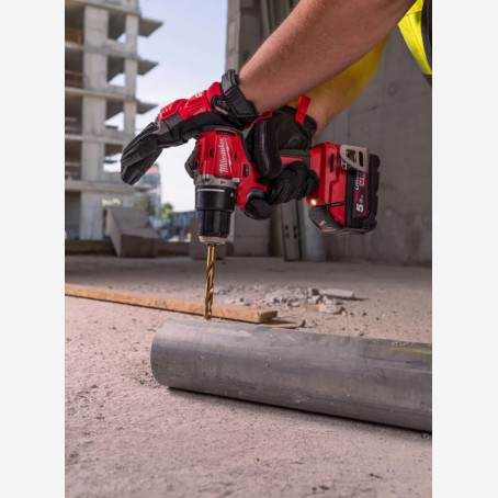 Дрель-шуруповерт с ударом аккумуляторный MILWAUKEE, M18 BLPDRC-0, 60Нм (+акк., M18 B2 (2Ач)) Дрель-шуруповерт с ударом аккумуляторный MILWAUKEE, M18 BLPDRC-0, 60Нм (+акк., M18 B2 (2Ач))