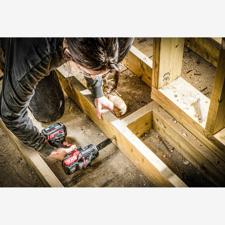 Бесщеточный аккумуляторный ударный гайковерт 20 В, 700 Нм, 1/2' SKIL 3285 CA XP (SD1E3285CA)